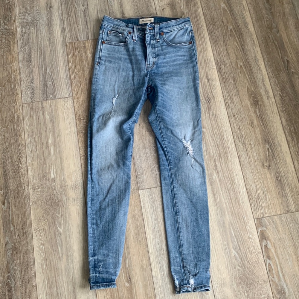 Madewell 9” high rise skinny jeans, distressed light wash